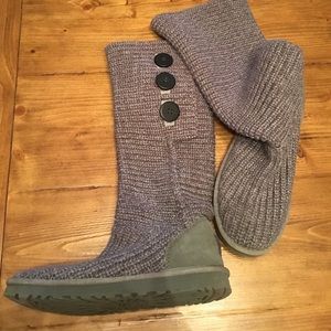 Ugg classic cardy sweater boot in gray