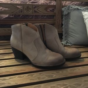 Born Boots