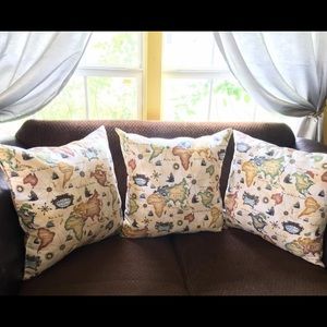 Homemade (NEW) set of 3 world map throw pillows💞