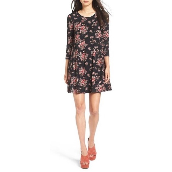 Lush Dresses & Skirts - 🌸Lush Floral Shift Dress