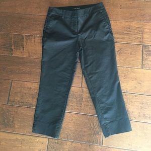 Simple black capris.