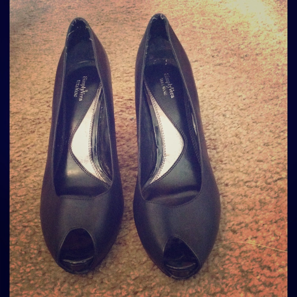 Peep Toe Vera Wang Heels