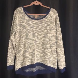 Lightweight sweatshirt