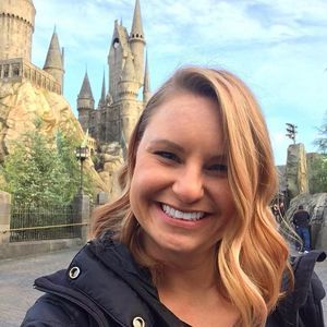 Meet your Posher, Stephanie