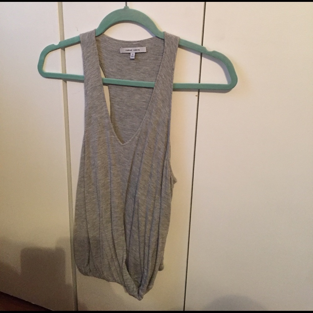 Razor back tank top with bubble hem, size small