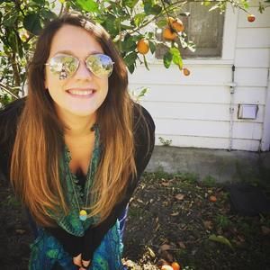 Meet your Posher, Caitlin