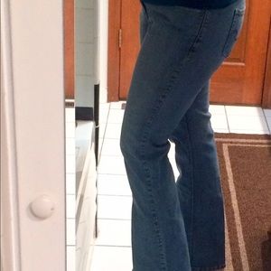 2 pair Levi's jeans