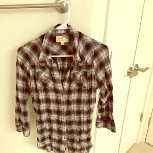 Elizabeth & James Plaid button down Sz Small