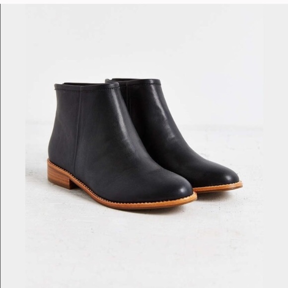 urban outfitters vegan shoes