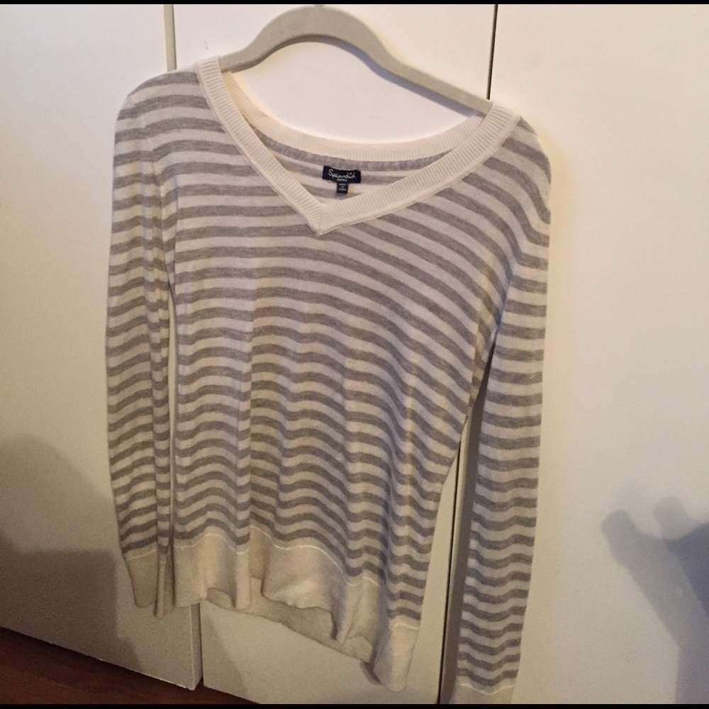 Splendid light sweater, size small (runs like XS)