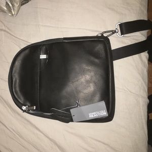 Kenneth Cole Reaction Sling Break Messenger Bag