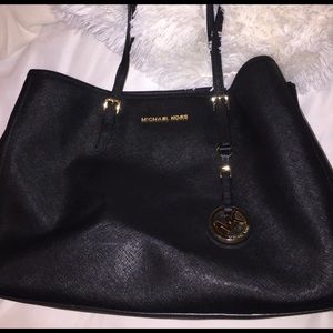 Black Michael Kors purse