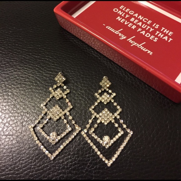 Jewelry - Chandelier earrings.