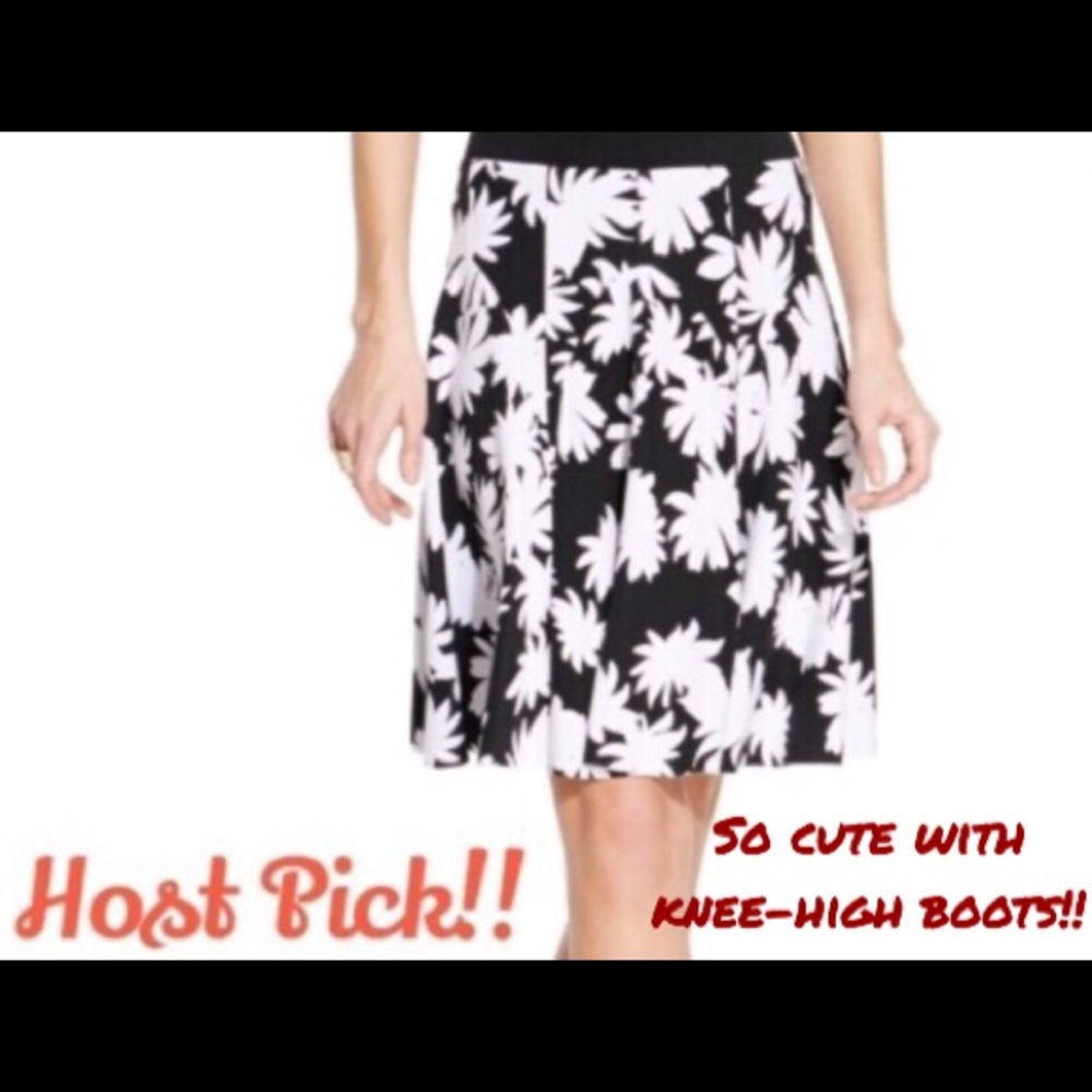 Super cute knee length skirt! Amazing with boots!