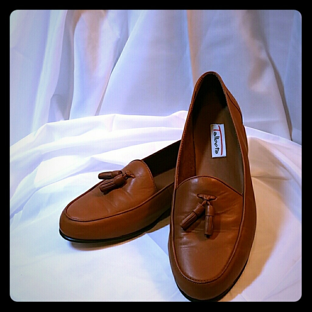 Leather shoes