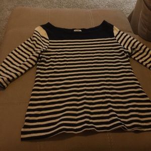 3/4 sleeve sweater size large