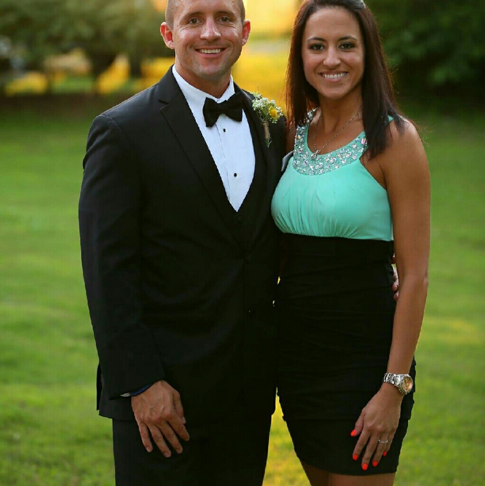 Perfect for Date night!!! - Picture 1 of 4