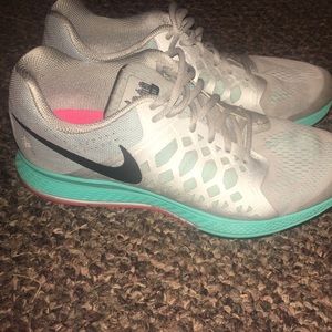 Grey and blue Nike Pegasus 31