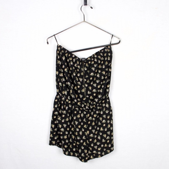 Floral Romper - Picture 1 of 4