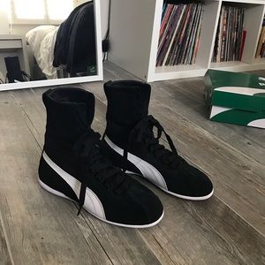 Rihanna x Puma Eskiva Hi