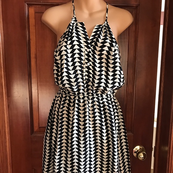 Alice & Trixie Dresses & Skirts - ALICE & TRIXIE DRESS