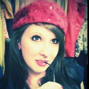 Meet your Posher, Alexis