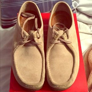 Clarks wallabees