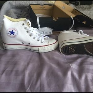 Converse Wedge White sz 7