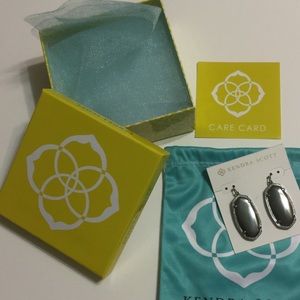 Kendra Scott Danielle Earrings