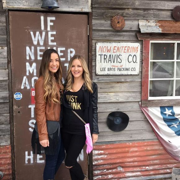 Meet your Posher, Dana - Picture 1 of 1