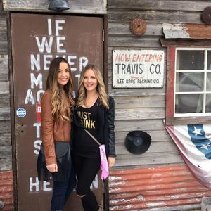 Meet your Posher, Dana