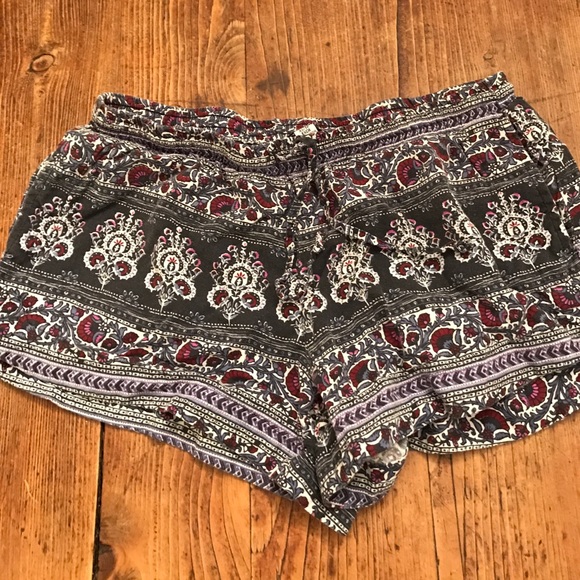 American Eagle Outfitters Pants - American eagle shorts