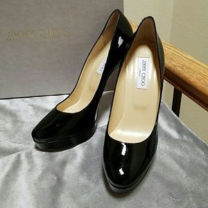 Black Patent-leather Platform Pumps