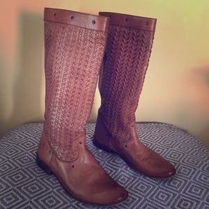 ⭐️⭐️⭐️Gorgeous, Like New FRYE brown boots!!!⭐️⭐️⭐️