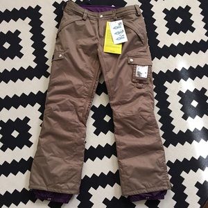 NWT Burton fly pant