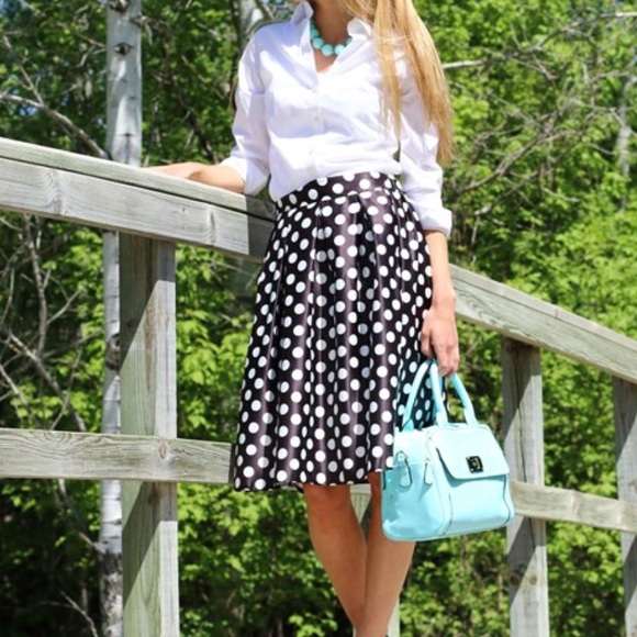 Dresses & Skirts - Black & White Midi Skirt