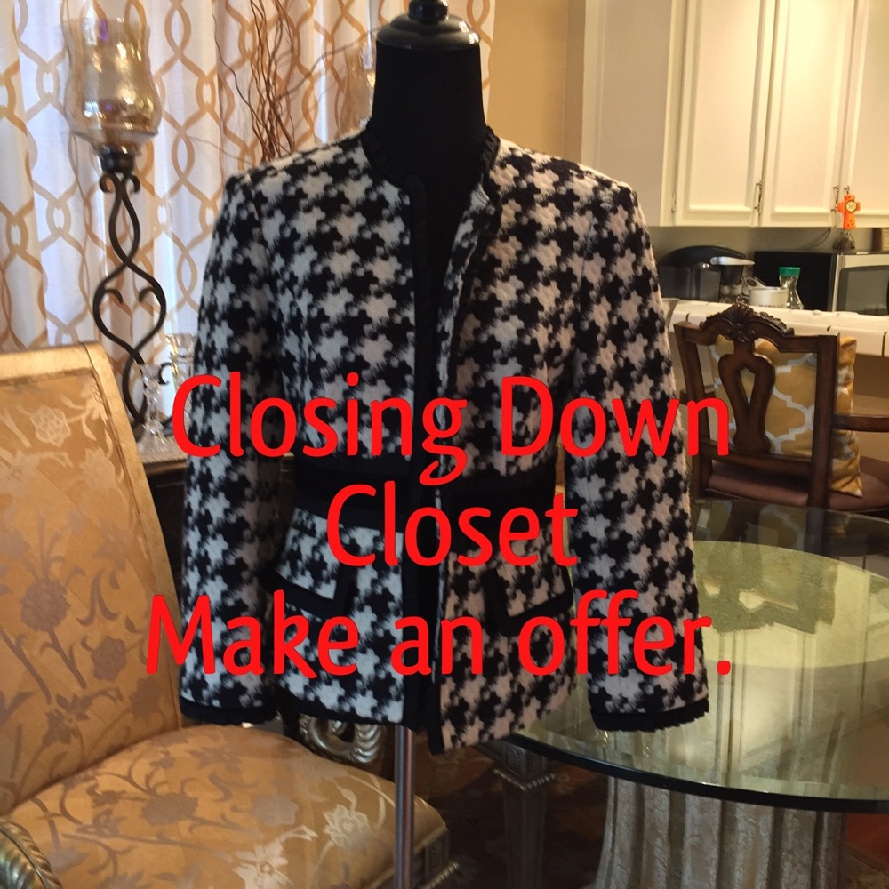 Nanette Lepore wool Blazer. Size 8.