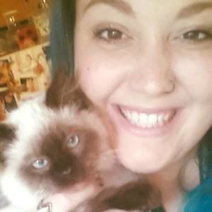 Meet your Posher, Nicole