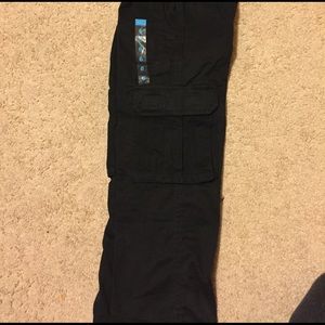Boys size 6 nwt black cargo pants