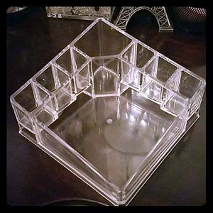 Acrylic makeup organizer