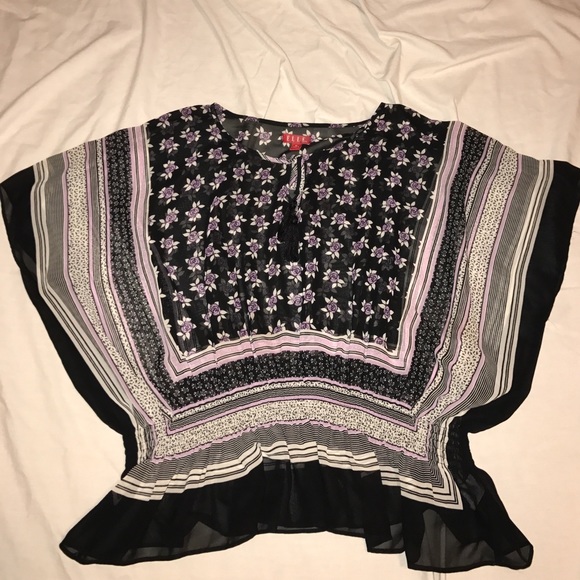Elle Tops - Elle sz XL adorable sheer top