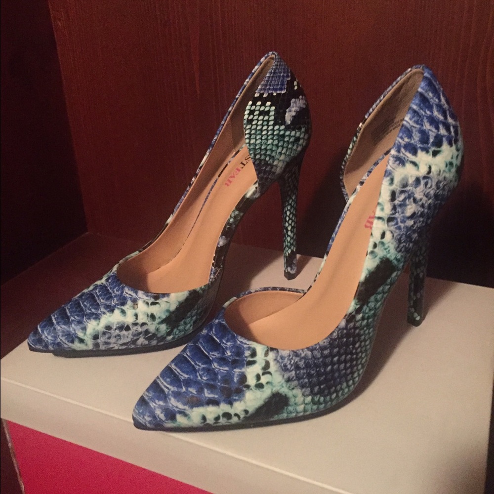 Just Fab Woman's Heels