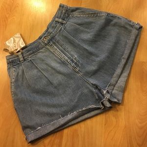 VINTAGE Liz Claiborne high waist pleated & cuffed