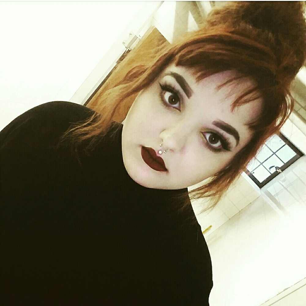 Meet your Posher, Alexandra