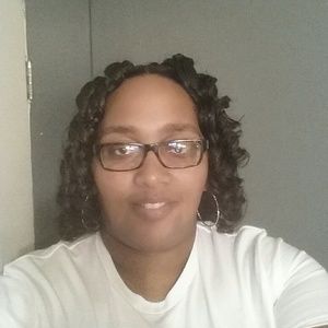 Meet your Posher, Damiya