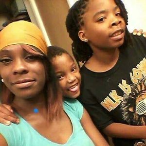 Meet your Posher, Lydarria