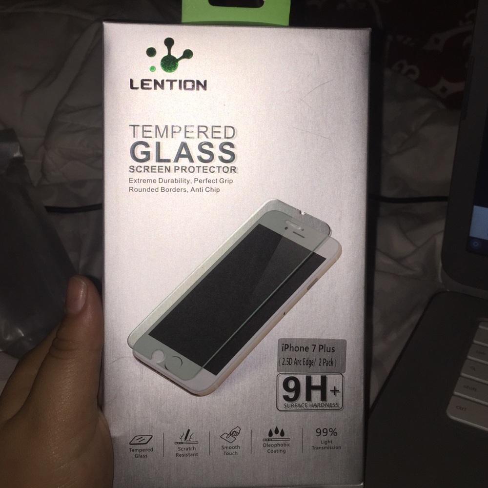 iPhone 7 plus screen protector