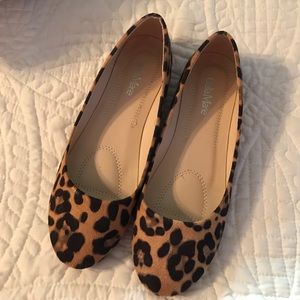 Leopard flats!