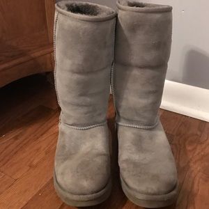 Gray Uggs
