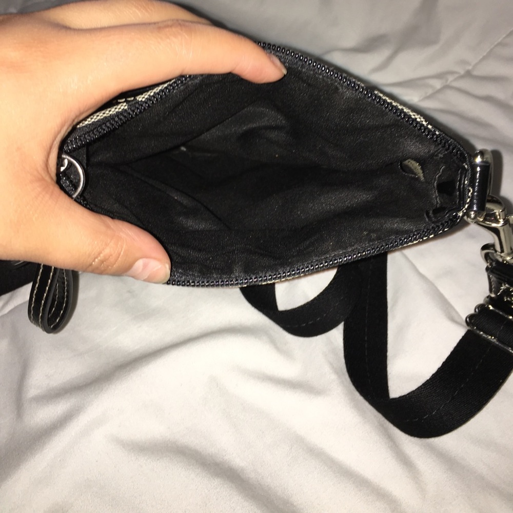 Purse - Picture 2 of 3
